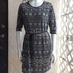 ♥️🛍 5th & Love Black & White Print Dress Sz S NWT
